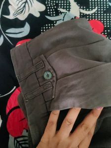 PANT(camera is not doing justice to it's colour) waist 28-29