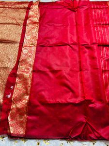 Elegant Red &amp; Gold Banarasi Silk Saree