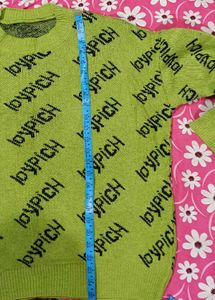 Stylish UniSex Green "loyPICH" Print Sweater