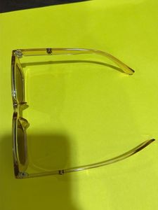 Vintage-Style Thick Retro Shades