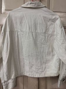 H&amp;M White Cropped Denim Jacket