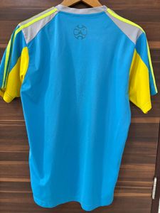 Adidas T-Shirt