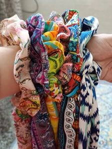 Beautiful Multicolour Tail Scrunchies Combo Of 6