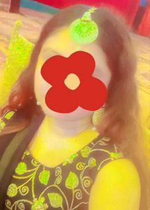 Mang Tika With Earrings