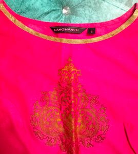 ⚜️Vibrant Pink Embroidered Kurta⚜️