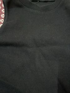 Black Ribbed Cropped Tank Top