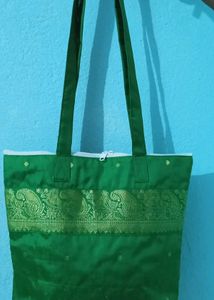 Elegant Green Tote Bag