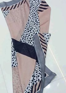 Stylish Geometric Print Scarf
