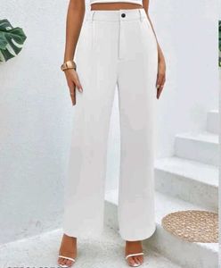 Chic Wide-Leg White Trousers