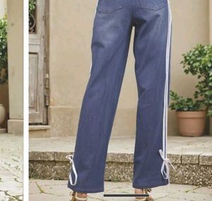 High Rise Contrast Stripe Ankle Tie-Up Baggy Jeans
