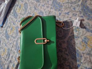 savana Green Chain Shoulder Bag