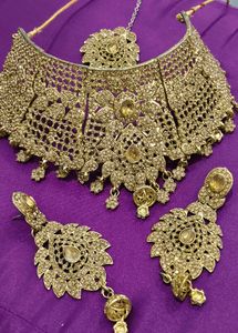 Gold Tone Indian Jewelry Set