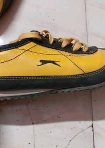SLAZENGER Yellow &amp; Black Casual Sneakers