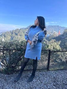 Stylish Blue Knit Dress with Scarf
