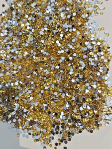 Gold &amp; Silver Rhinestones Mix 8 have total 50 kg