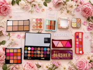 Makeup pallet combo