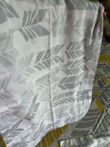 Modern Leaf Print Yellow-grey Bedsheet Set