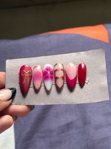 Press-On Nails Set