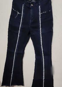 combo pack of jeans and oversized crop tshirt