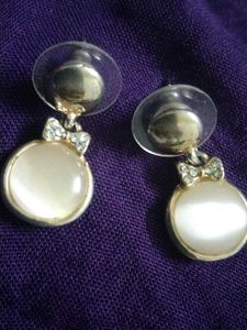 earring