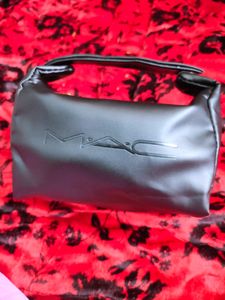 MAC Travel Pouch