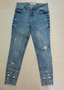 Madame Embroidery Jeans