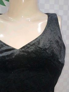 (300)Vintage Black Velvet Tank Top