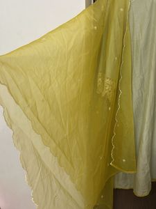 sangaria new Elegant Kurta Set with size L Dupatta