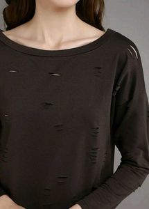 🦫Distressed Off-Shoulder Oversized Tee