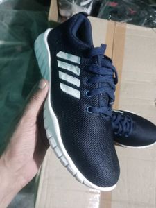 NEW NO USED CASUAL SHOES FOR MAN,