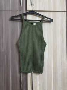 38 H&amp;M SOLID TOP