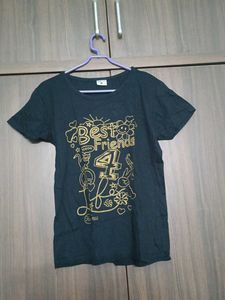 Black "Best Friends 4 Life" Graphic Tee