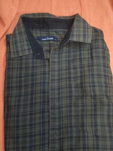 Men's Plaid Button-Down Shirt new hai