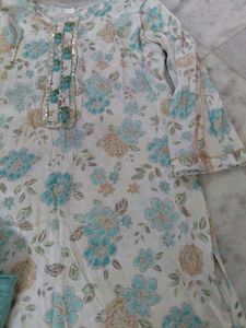 Elegant Floral Kurta with Sequins
