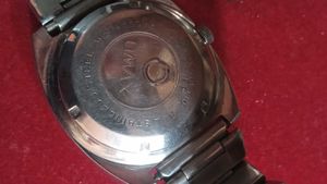 Vintage Men's Watches - Unique Find!