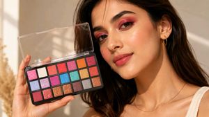 Vibrant Eyeshadow Palette - 21 Colors
