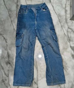 Stylish Blue Cargo Jeans 🫧
