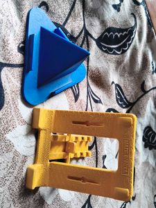 Pair of Phone Stands