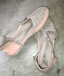 Comfortable  - Set of 2 Pairs