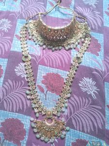 Elegant Indian Jewelry Set