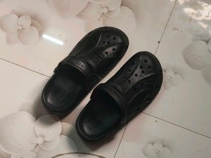 Black Casual Clogs