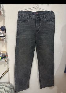 Stylish Grey Washed Jeans