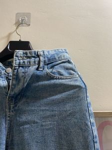 Light Wash Wide Leg Jeans