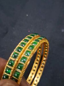 Beautiful Green 💚  Bangles Pair