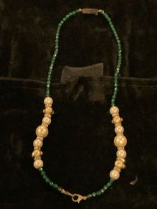 Elegant Pearl and Emerald Necklace