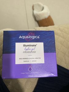 Aqualogica Illuminate+ Hydra Gel Moisturizer