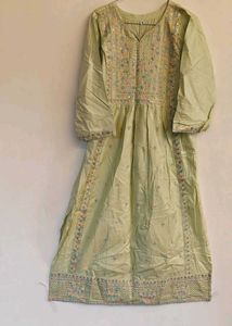 Light Green Kurta with Embellished Sleeves