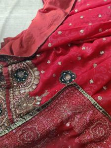 Stunning  Embellished Saree with blouse 🏵️