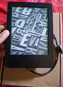 Amazon Kindle E-Reader 7th gen basic no backlit.