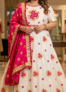 Elegant Cream & Pink Embroidered Kurta Set